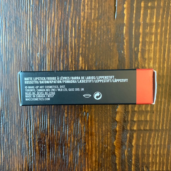 NWT MAC Matte Lipstick in Chili - Picture 5 of 9